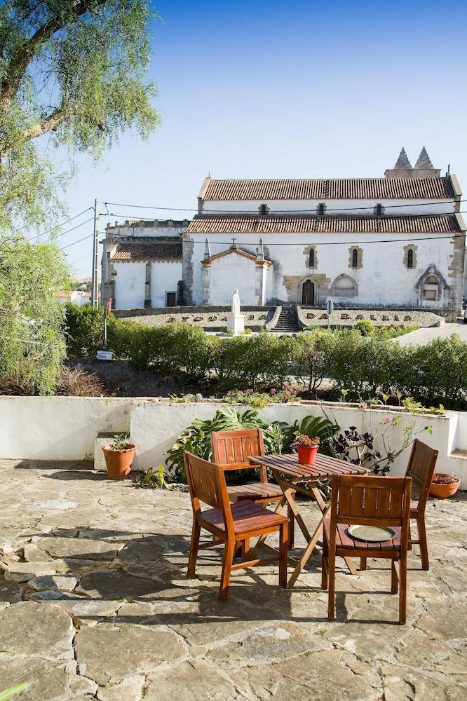 Casa Do Castelo - Turismo De Habitacao Bed and Breakfast Atouguia Da Baleia Buitenkant foto